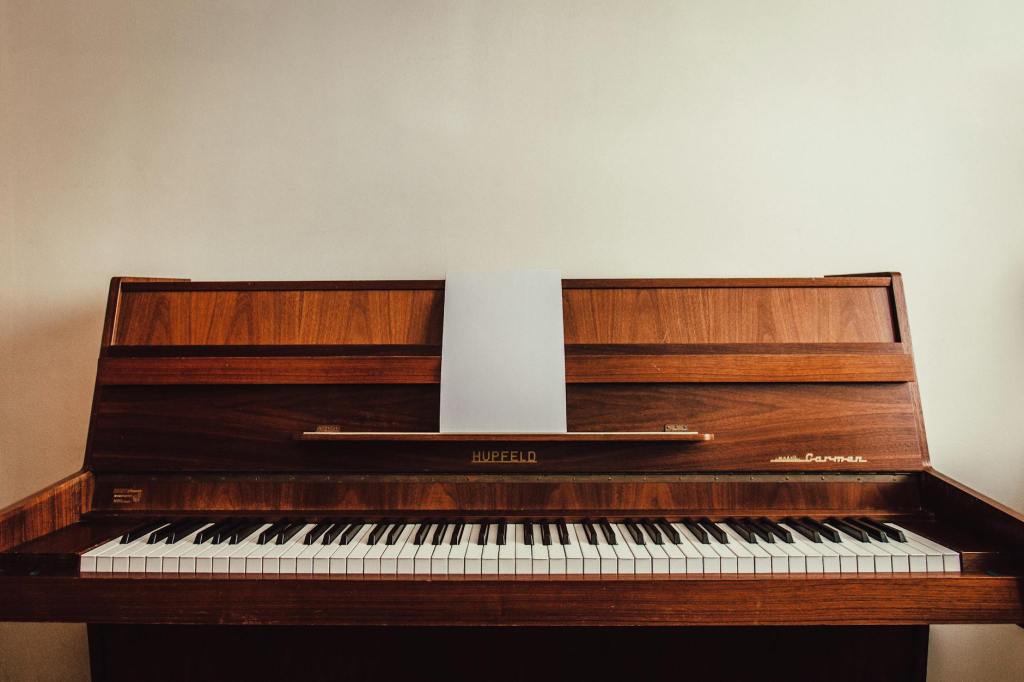 On Piano Lessons: Reasons to Start and to&nbsp;Stop
